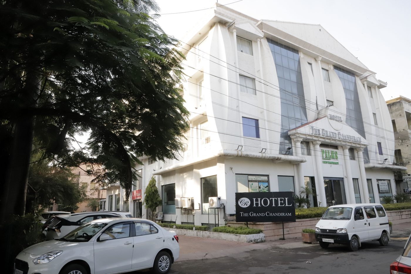 Hotel Façade